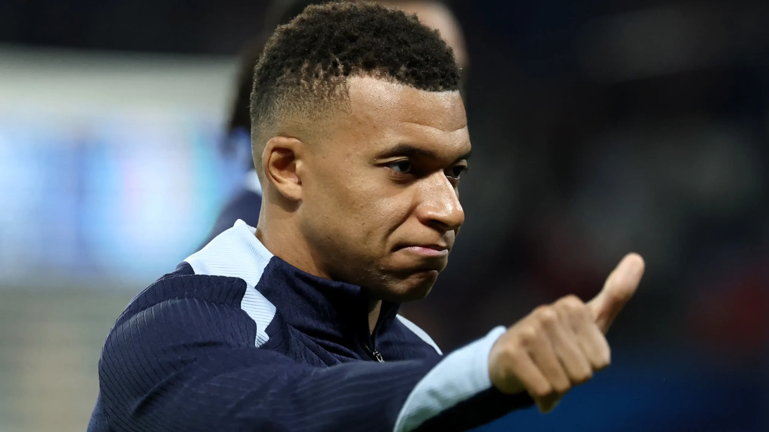 Mbappe Leaves France Squad Injured
